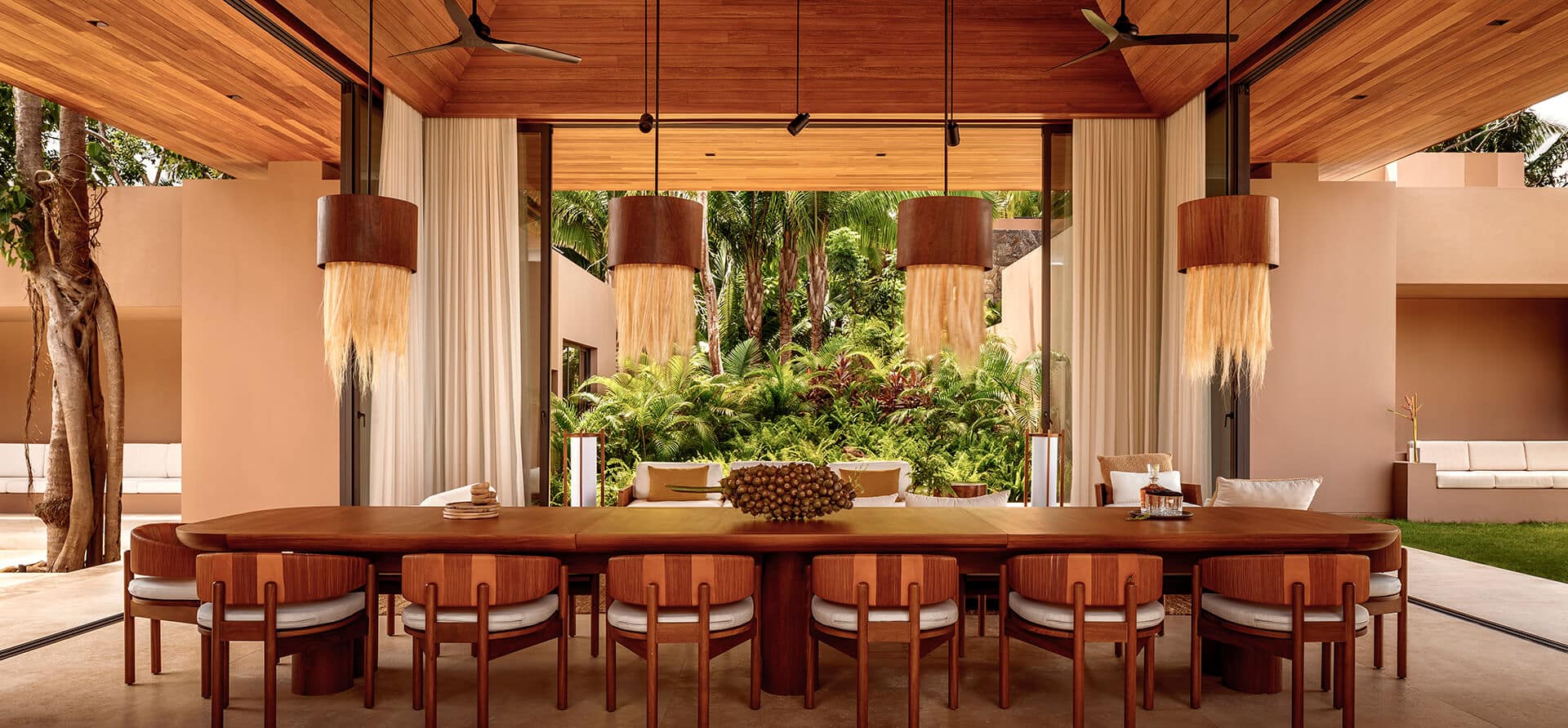 open-air dining room with tropical decor at mandarina